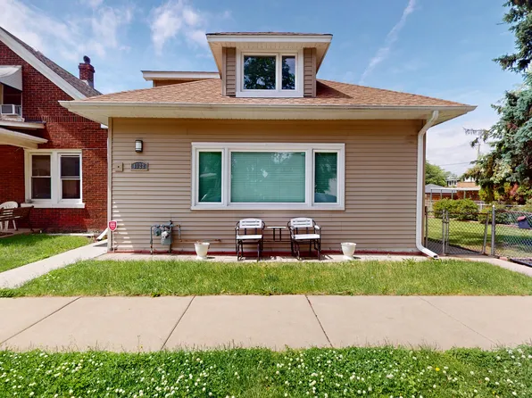 1322 Harvey Ave, Berwyn, IL 60402