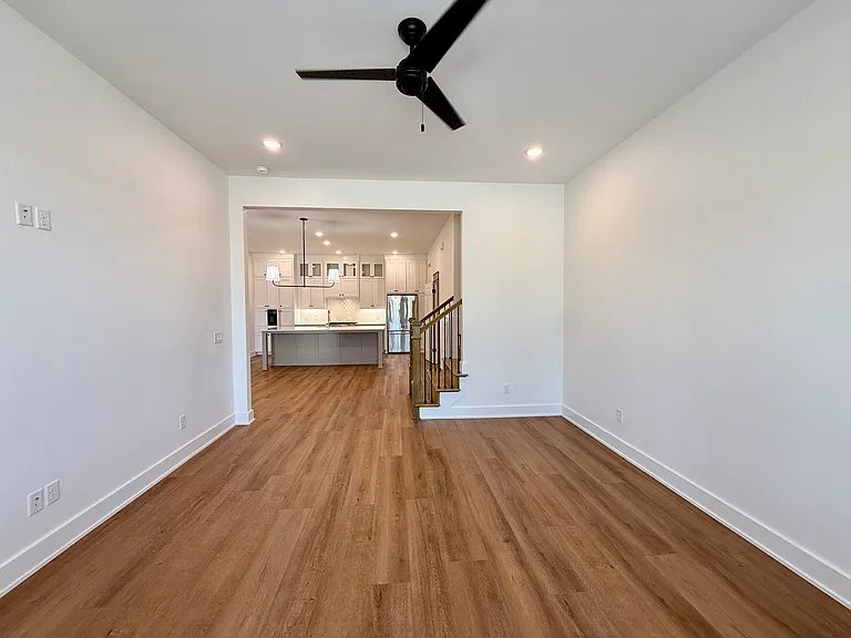 825 NW 14th St — Photo 14