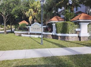 8287 SW 27th St #1A, Hollywood, FL 33025