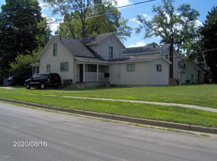 1203 4th St, Three Rivers, MI 49093