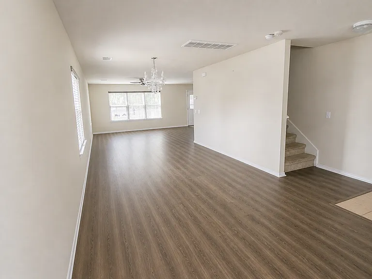 8016 Rosespur Park — Photo 3