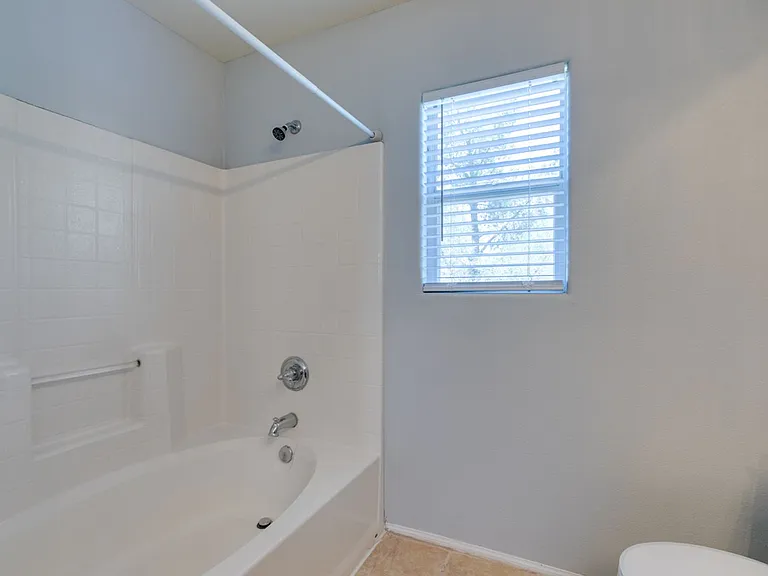 8433 Spencer Canyon St — Photo 39