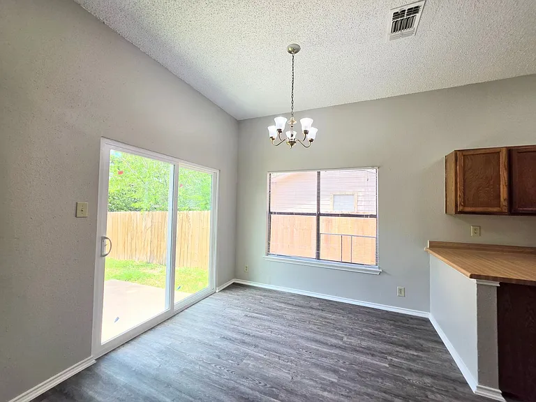 8562 Serene Ridge Dr — Photo 5