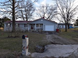 106 Maple St, Exeter, MO 65647