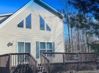 166 Thornberry Ln, Blakeslee, PA 18610