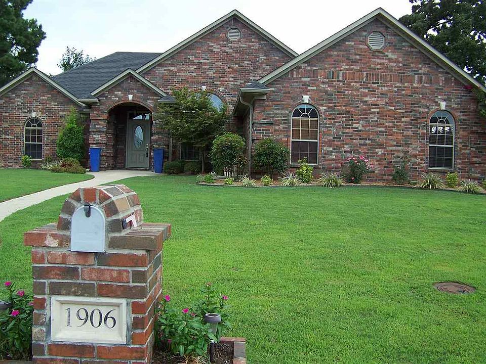 1st image of 1906 Lost Wood Ln