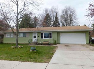 919 E 5th St, Shawano, WI 54166