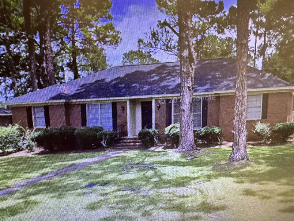 2805 Falcon Ln #B
