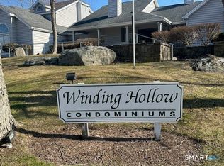 Winding Hollow, Groton, CT 06340