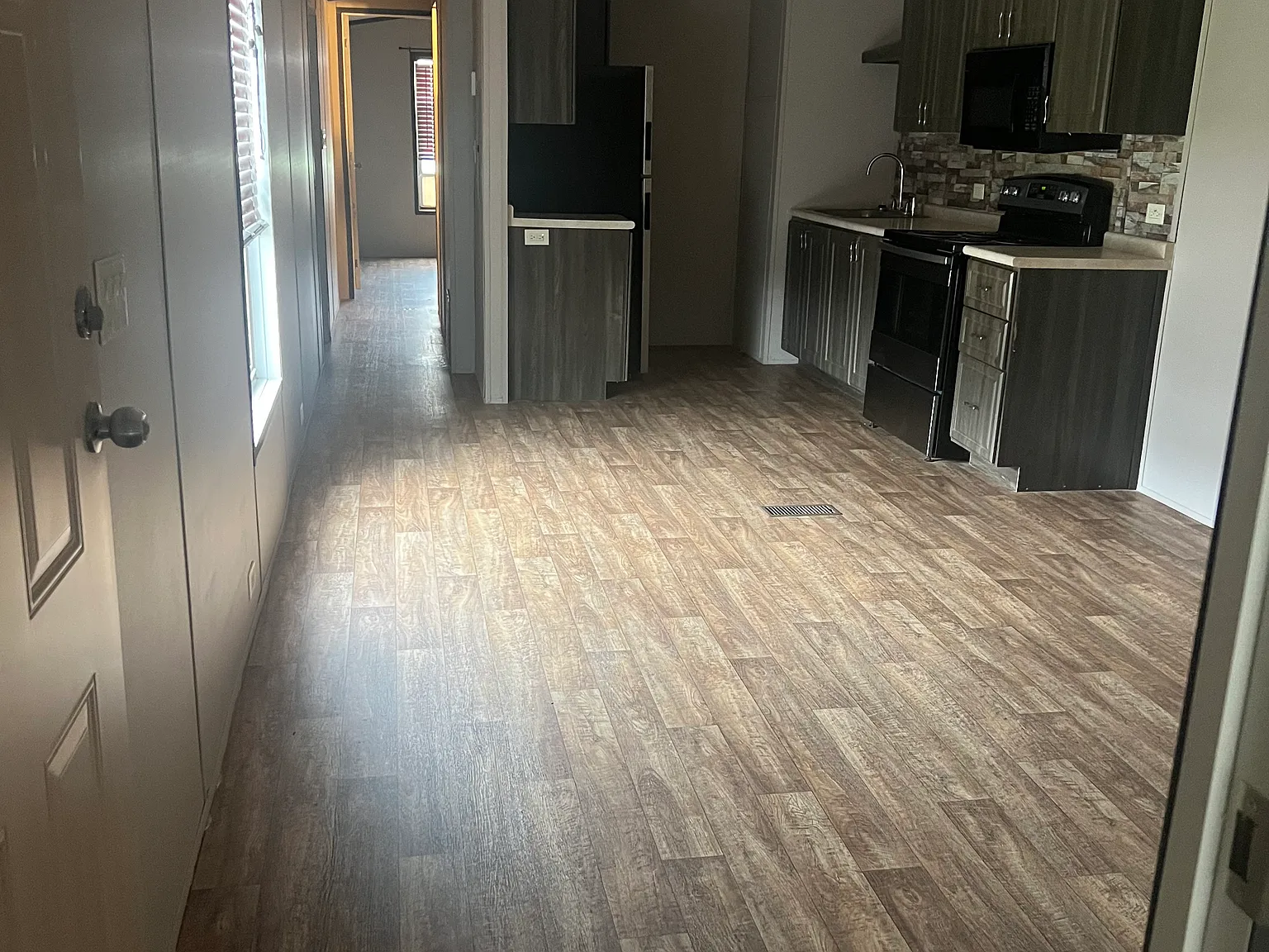 2 bed, $850 — Photo 3