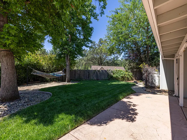 3632 Ravenwood Ln — Photo 4