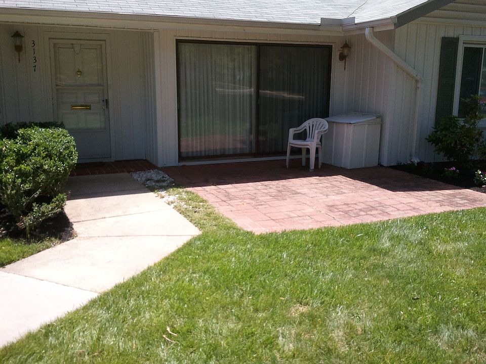 1st image of 3137 Farnborough Ct #260-B