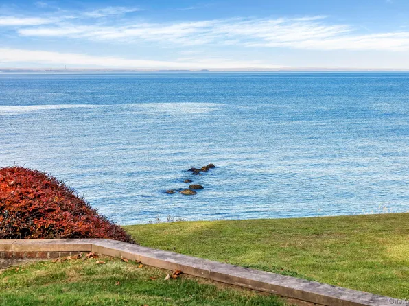 3 Seacrest Drive, Lloyd Harbor, NY 11743