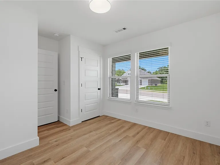 5089 Vista Ave — Photo 19