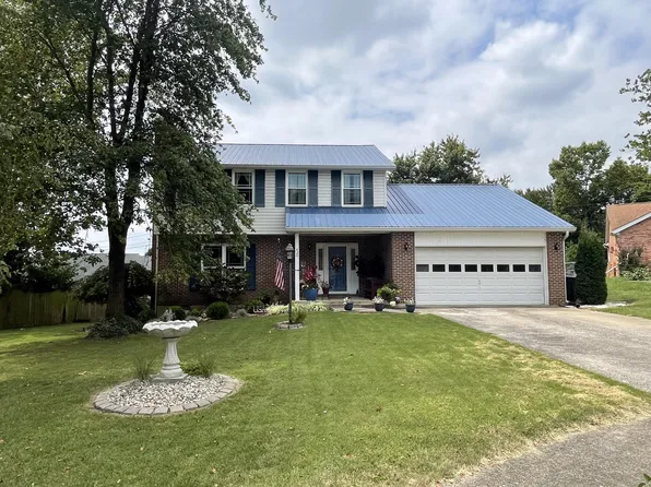 420 Skylark Dr, Winchester, KY 40391