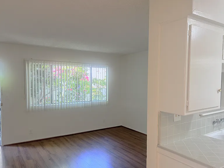 5160 Denny Ave #1 — Photo 10