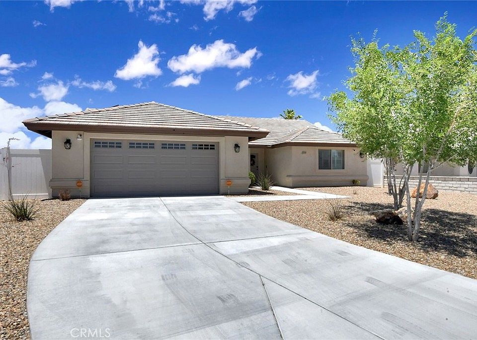 1st image of 13722 Greenwood Pl