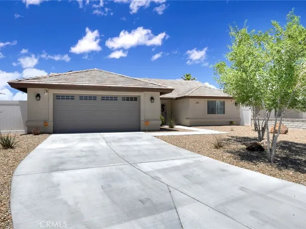 13722 Greenwood Pl, Victorville, CA 92395