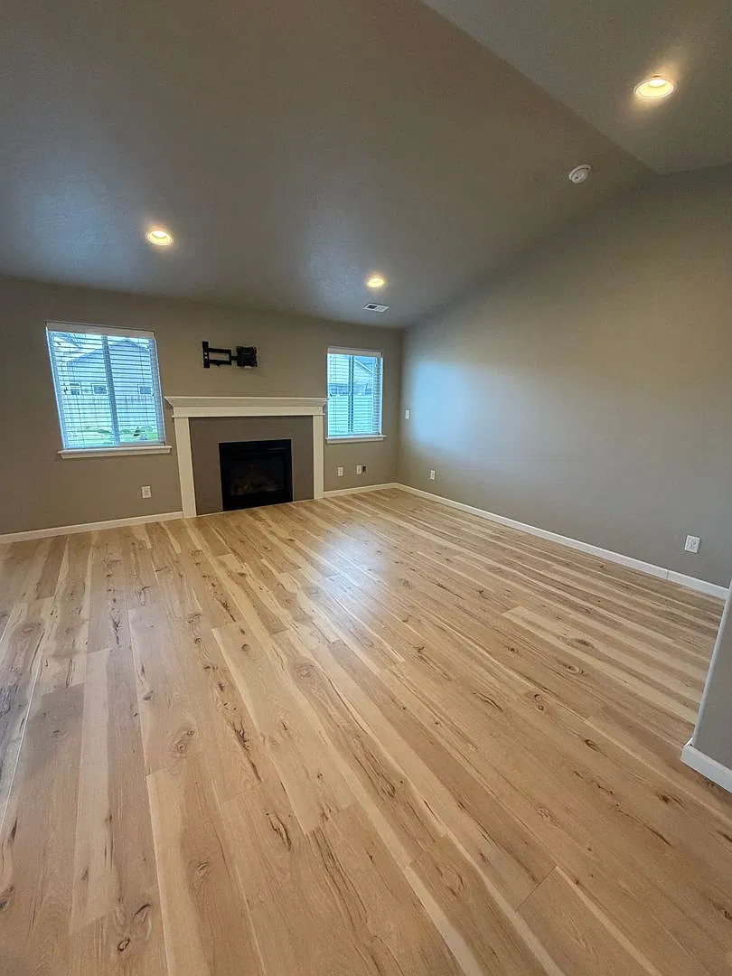 Beautiful Home on Brecken of Highway 17 — Photo 4