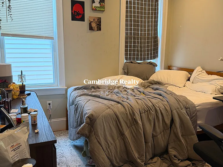 148 Hillside St #3T — Photo 6
