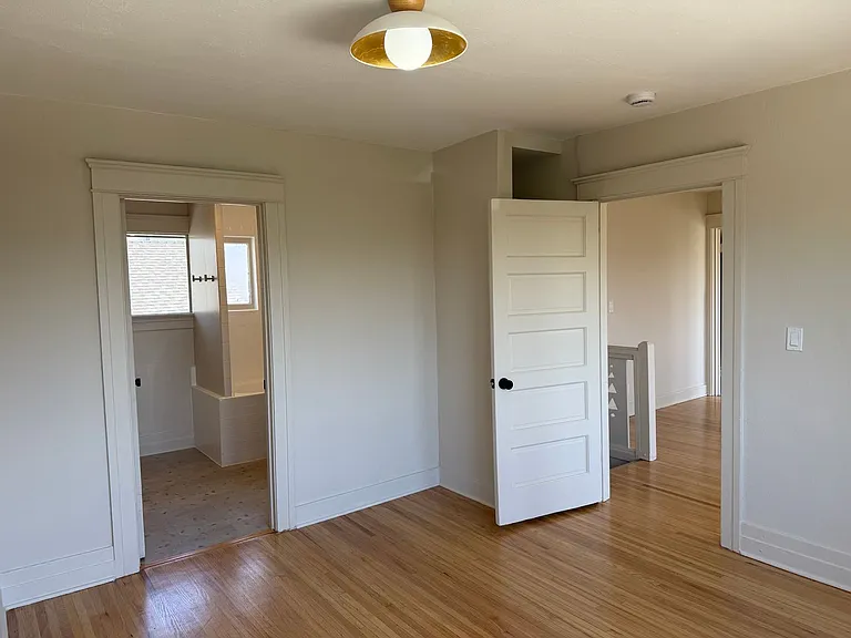 128 S Ave 63 — Photo 15