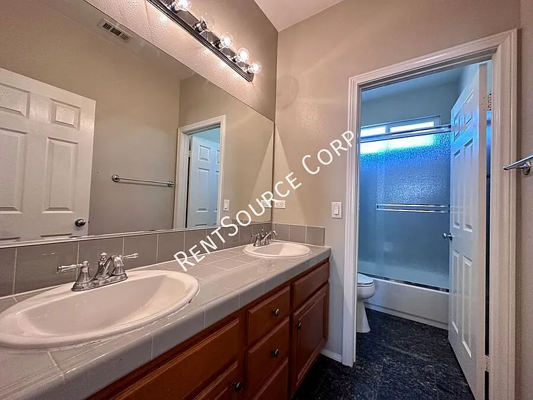 28479 Falcon Crest Dr — Photo 28