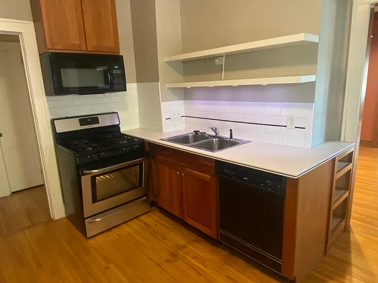 3401 Emerson Ave S #1 — Photo 12