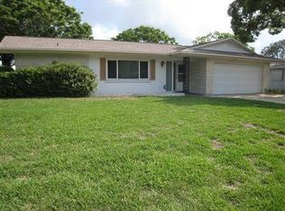14054 Thacher Ave, Largo, FL 33774