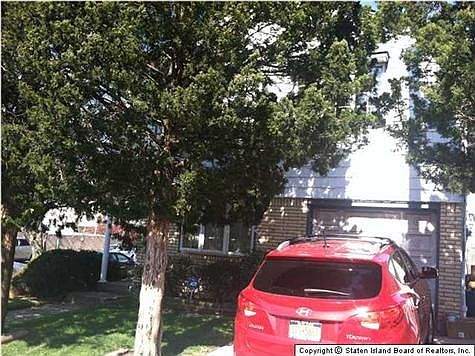 1st image of 1011 Armstrong Ave