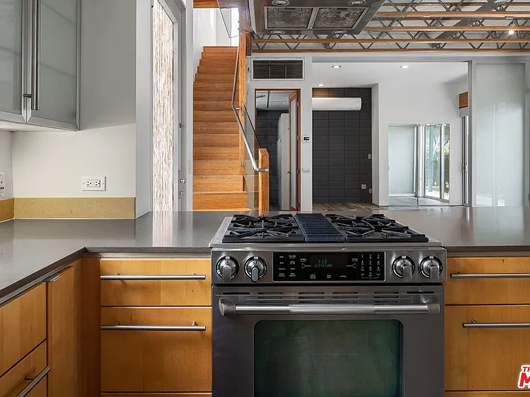 621 San Juan Ave #A — Photo 15
