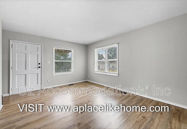3310 Iroquois Ln — Photo 14