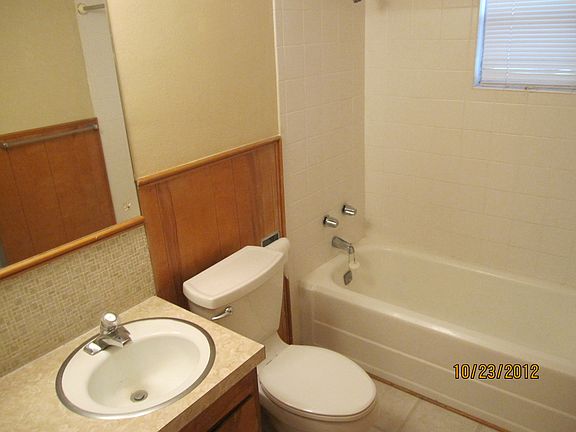 5th image of 3516 S Steele St