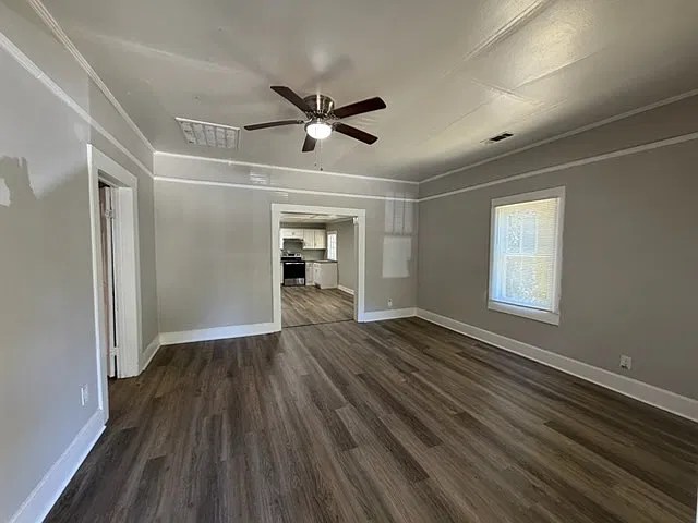 2 bed, 1010 sqft, $995 — Photo 4