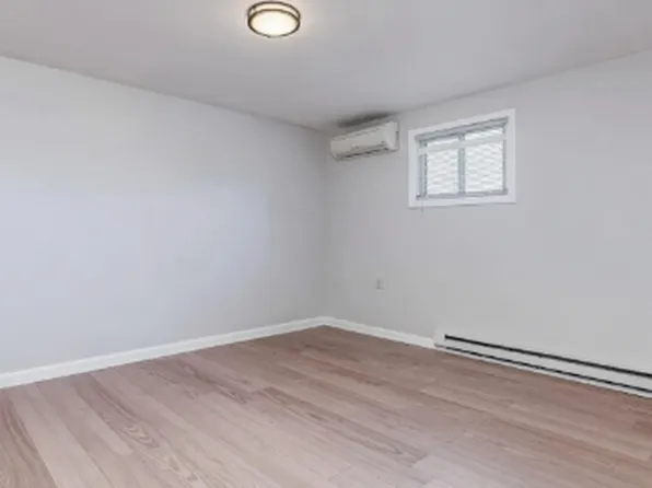 1015 Lincoln St APT A1, Hazleton, PA 18201