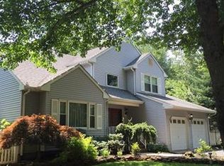 7 Gary Ct, Somerset, NJ 08873