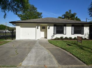 609 Ridgeway Dr, Metairie, LA 70001