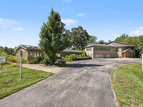 4901 S Hilton Park Rd, Fruitport, MI 49415