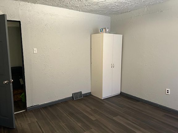 5th image of 1343 Woods Run Ave