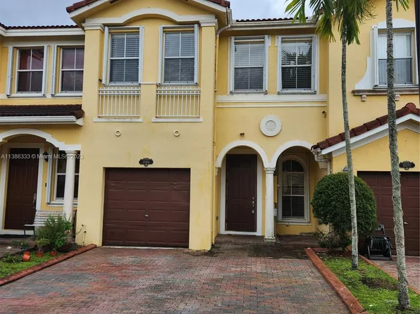 15066 SW 9th Way, Miami, FL 33194