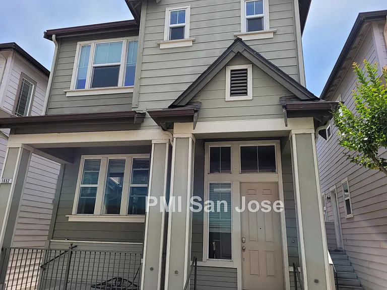 1652 Salamoni Ct — Photo 1