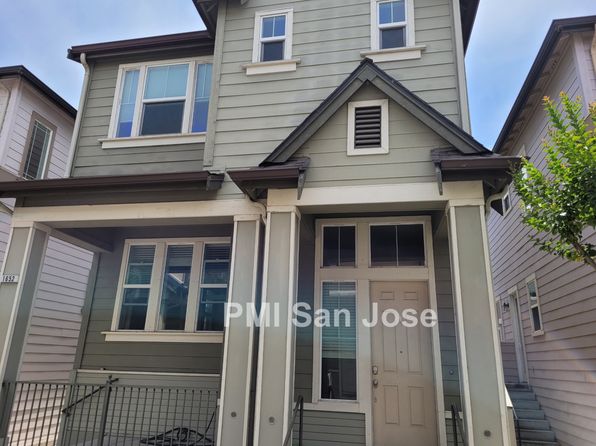 1652 Salamoni Ct