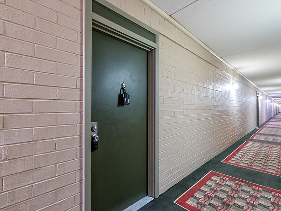 5th image of 3100 S Manchester St APT 804