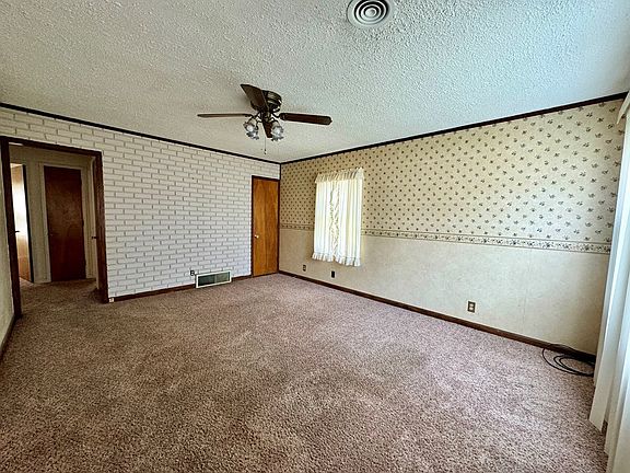 4th image of 922 30th St