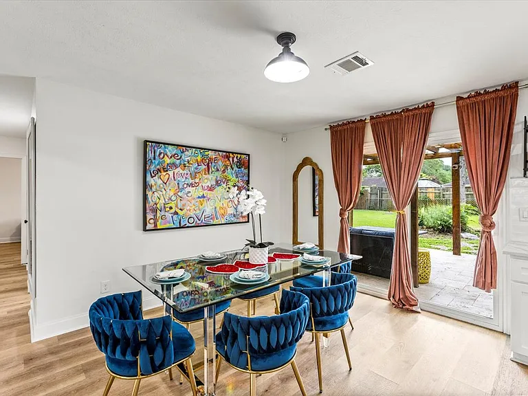 5751 Firenza Dr — Photo 17