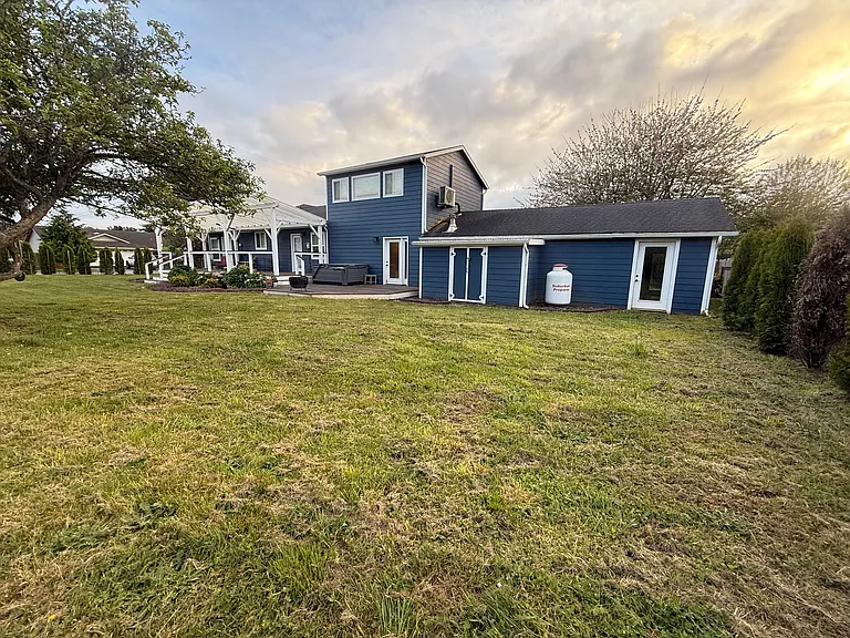 2440 Maher Ave — Photo 22