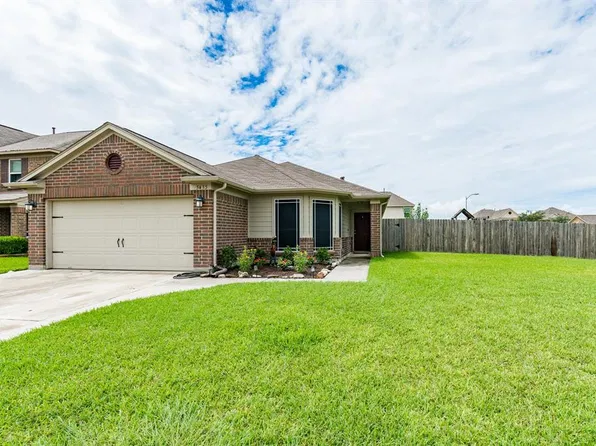 5435 Ginseng Dr, Baytown, TX 77521