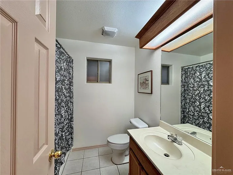 3516 N 32nd St — Photo 20