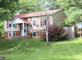 6567 Huntsman Ln, Marshall, VA 20115