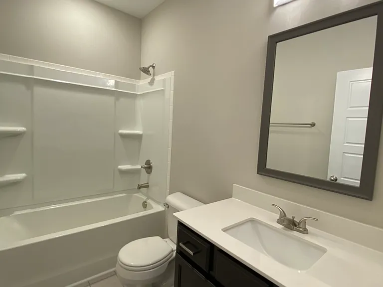1040 Glenkirk Dr #H — Photo 6