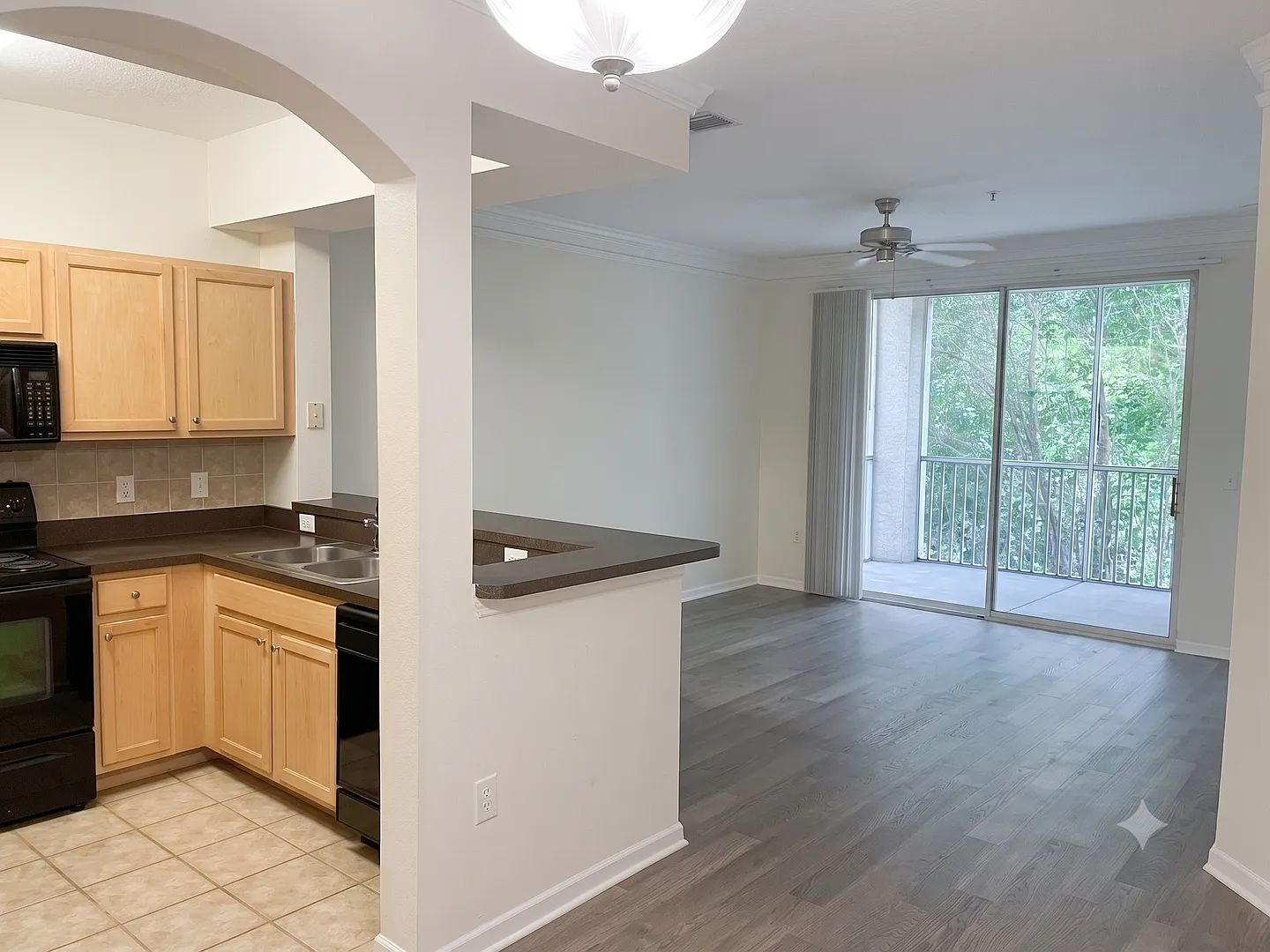 Beautiful 1 Bed / 1 Bath Condo in Gated Community | Resort-Style Amenities | Minutes from Disney! — Photo 1